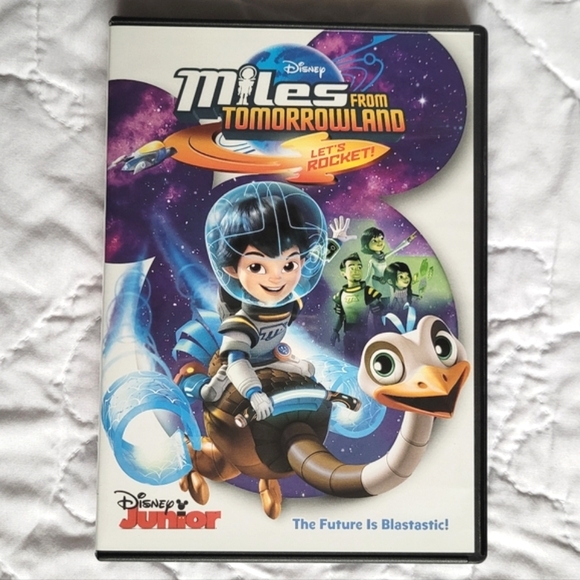 3/$15 🌸 Miles From Tomorrowland: Let's Rocket! - Picture 3 of 6